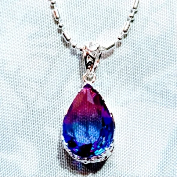 Tear drops rainbow pendant Necklace - Picture 1 of 6